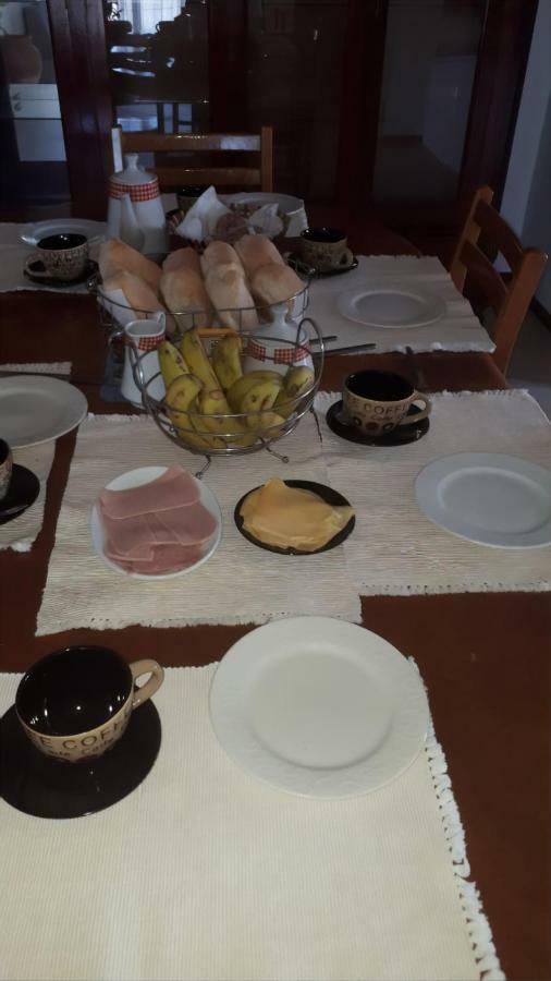 Residencial Monte Cara Bed and Breakfast Mindelo Exteriör bild
